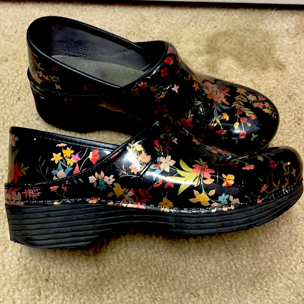 Dansko LT patent floral clogs